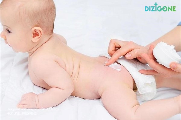 Kem dưỡng da Biolane Diaper Change Cream dưỡng ẩm, làm dịu da ửng đỏ do hăm  tã của bé (50ml) - Nhà thuốc FPT Long Châu